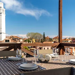 sea-to-sky-apartments.hotelslidodijesolo.com/