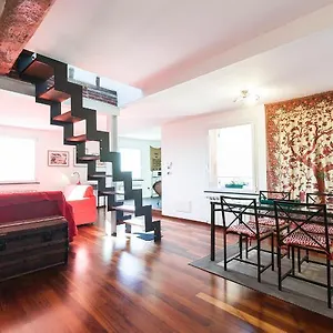  Appartamento Sunflower With Private Terrace And Lift Italia